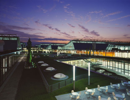 Landesmesse Stuttgart expandiert: Stuttgarter Messe kauft sich in USA ein Landesmesse Stuttgart expandiert: Stuttgarter Messe kauft sich in USA ein